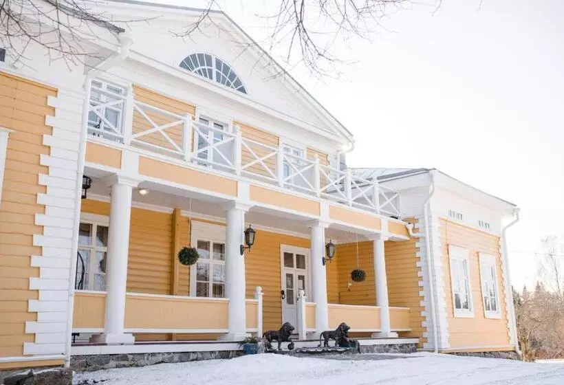 Hotelli Tiittalan Kartano