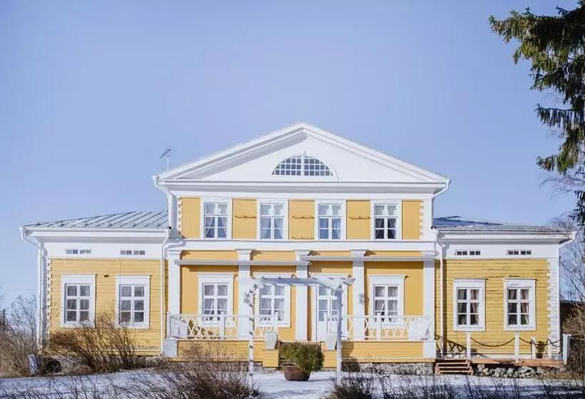 Hotelli Tiittalan Kartano