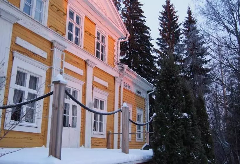 Hotelli Tiittalan Kartano