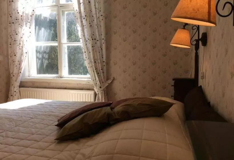 Hotelli Tiittalan Kartano