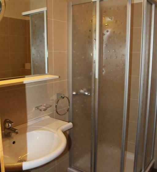 ペンション Haus Roman Falch