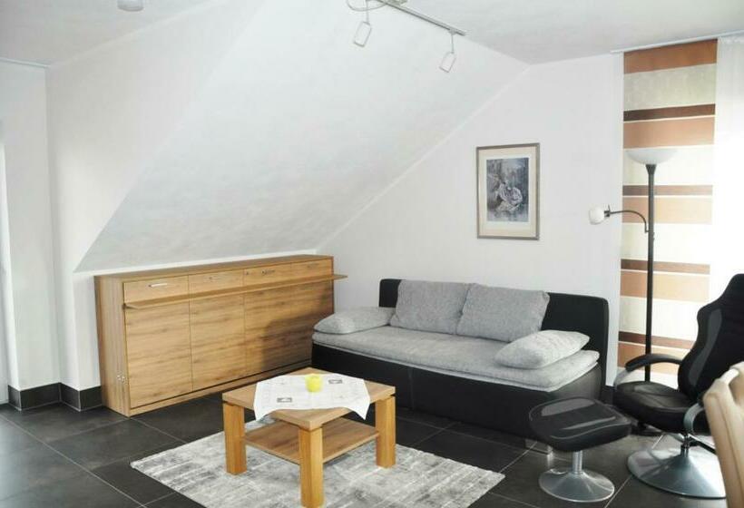 Pensão Komfortable Apartment Wohnung