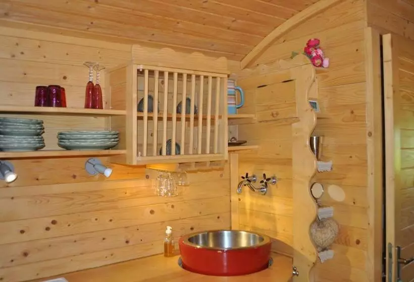 Majatalo La Roulotte Chic Et Boheme