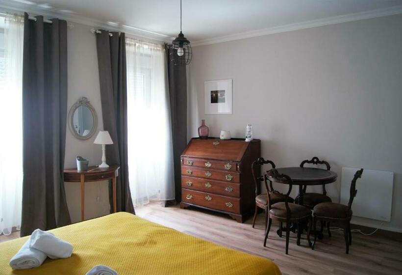 بنسيون O Forte Guest House