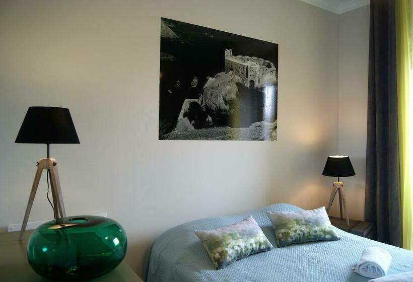 بنسيون O Forte Guest House