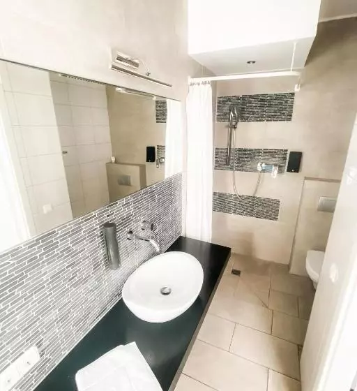 ペンション Tau Design