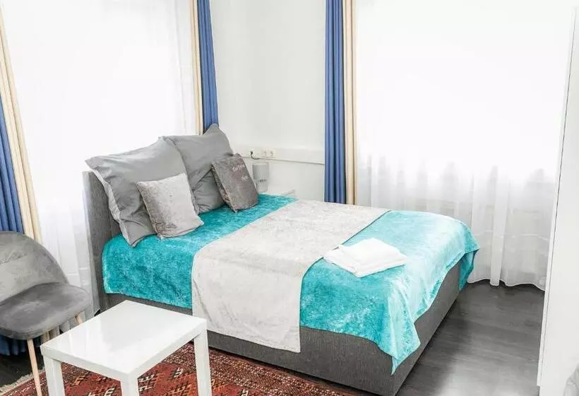 ペンション Tau Design