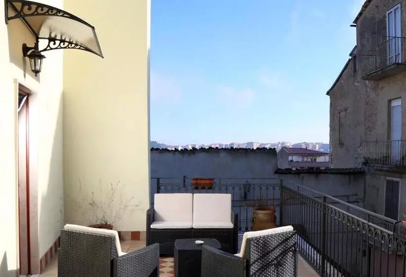 تختخواب و صبحانه Al Civico 49