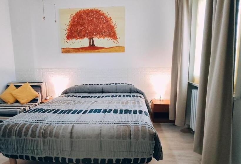 Bed and Breakfast Casa Elvezia Guest House