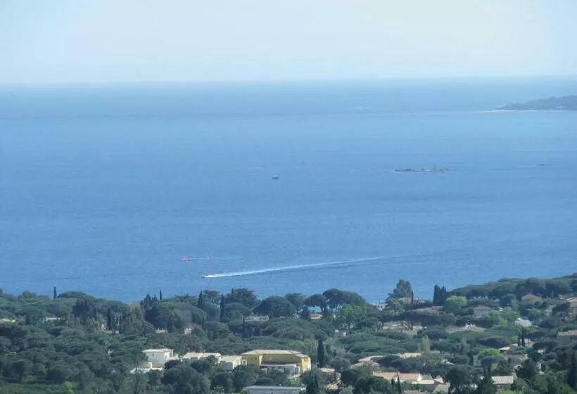 Aamiaismajoitus (B&B) Chez Catherine