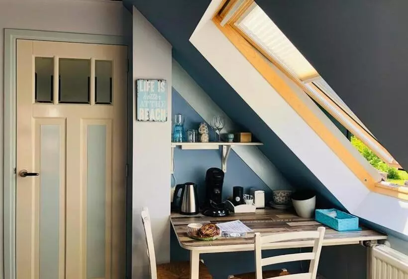 Aamiaismajoitus (B&B) Gastenverblijf Neeltje