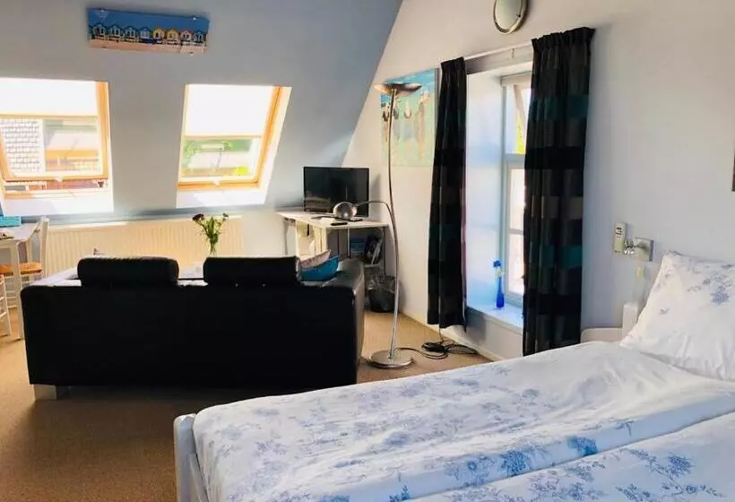 Aamiaismajoitus (B&B) Gastenverblijf Neeltje