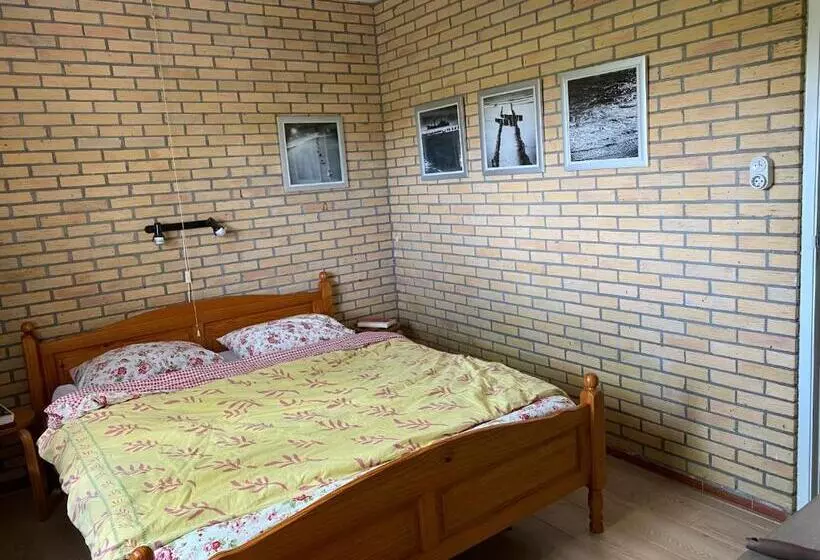 Aamiaismajoitus (B&B) Gastenverblijf Neeltje