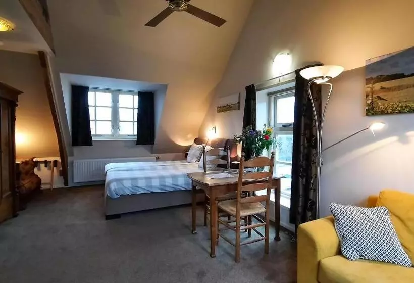 Aamiaismajoitus (B&B) Gastenverblijf Neeltje