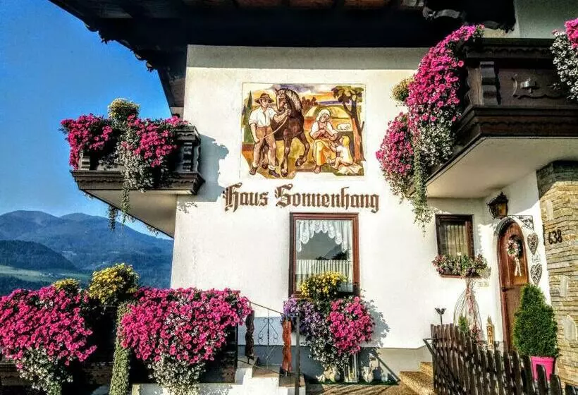 Aamiaismajoitus (B&B) Haus Bodenwinkler