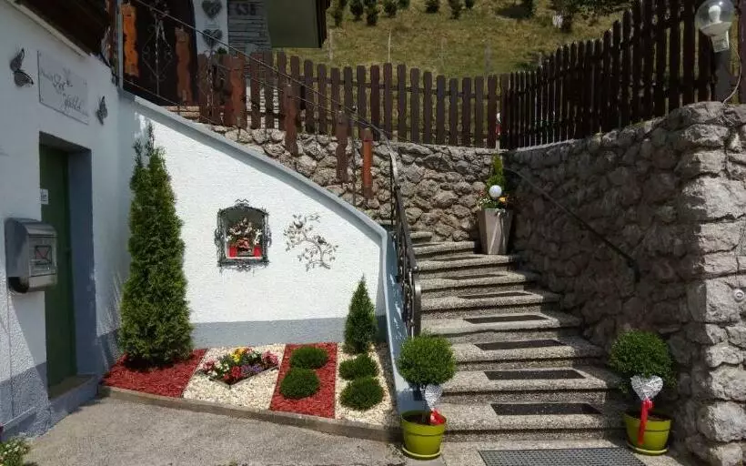 Aamiaismajoitus (B&B) Haus Bodenwinkler