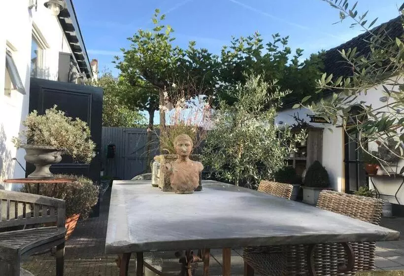 Aamiaismajoitus (B&B) Het Koetshuis