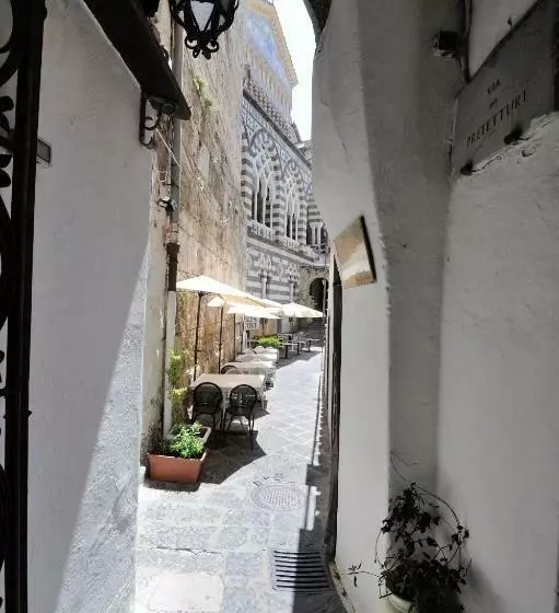 تختخواب و صبحانه Il Paridà