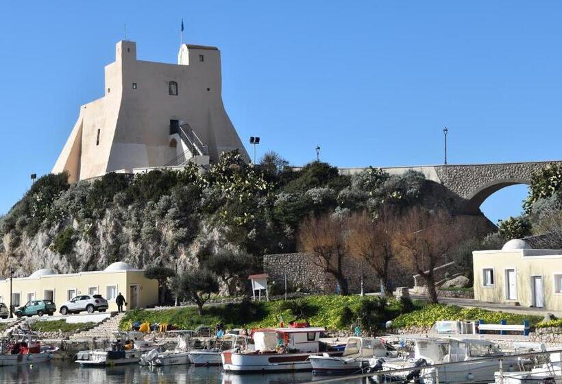 住宿加早餐  Malakiri