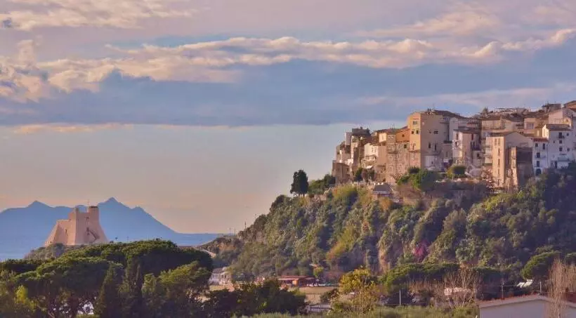 Aamiaismajoitus (B&B) Malakiri