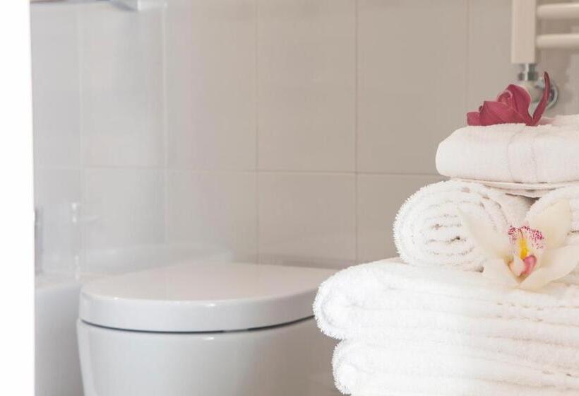 住宿加早餐  Malakiri