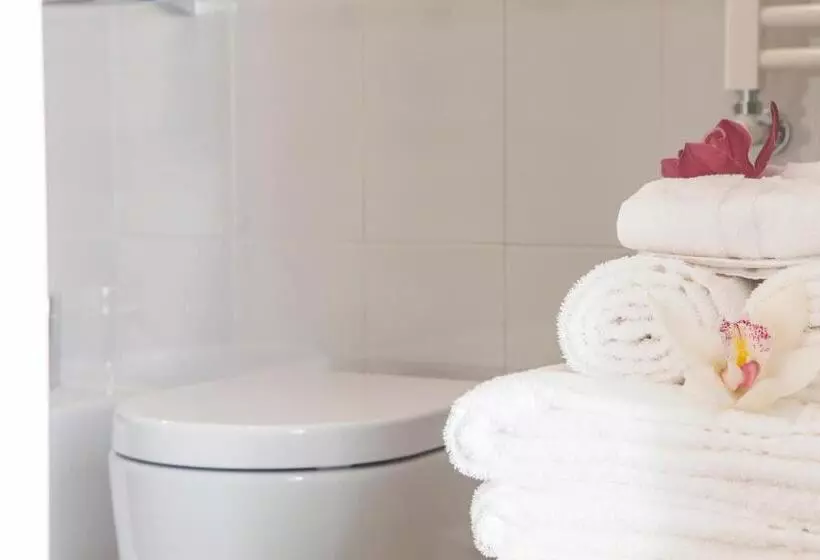 Aamiaismajoitus (B&B) Malakiri