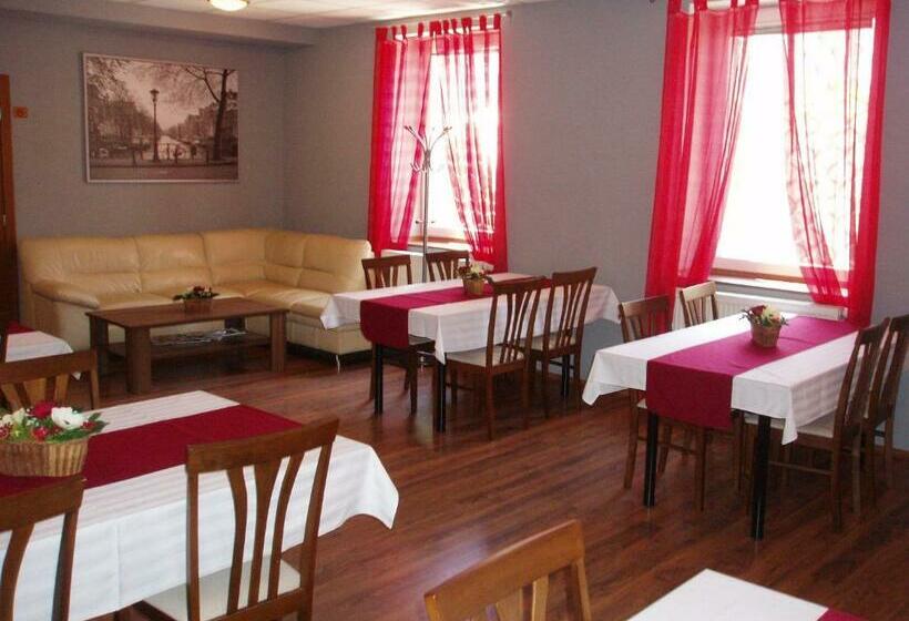 مبيت وإفطار Salur