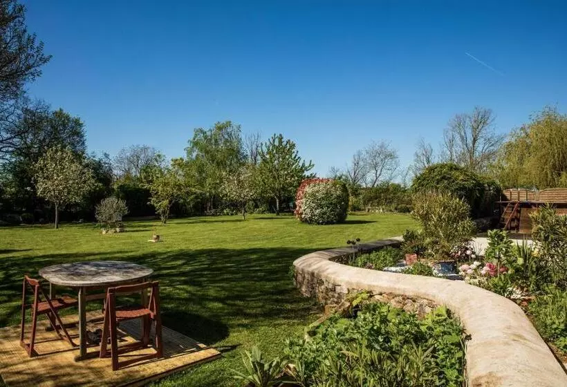 Aamiaismajoitus (B&B) The Wild Seeds