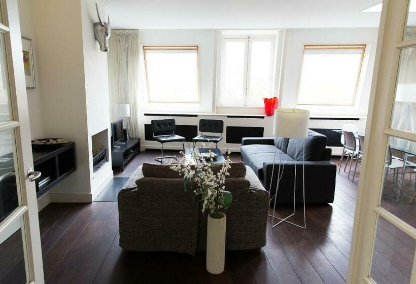 Marnix Top: 8p Near Leidsche