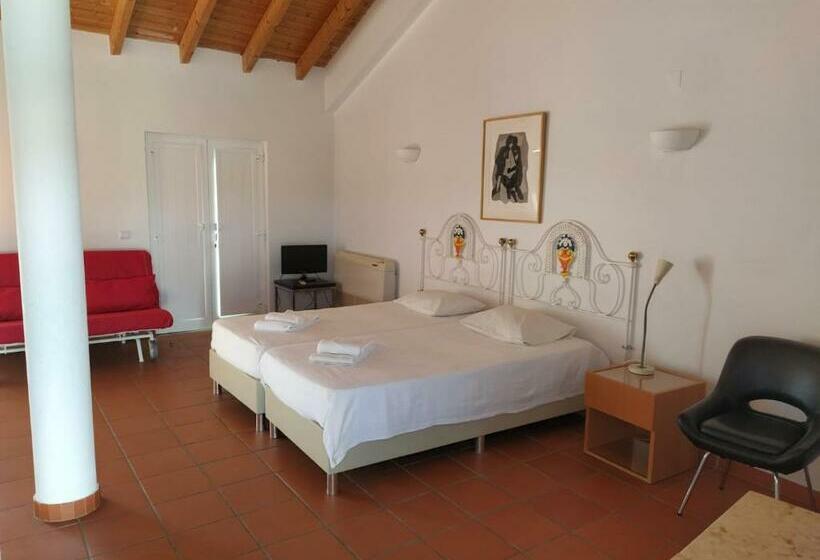 پانسیون Casa Da Osga