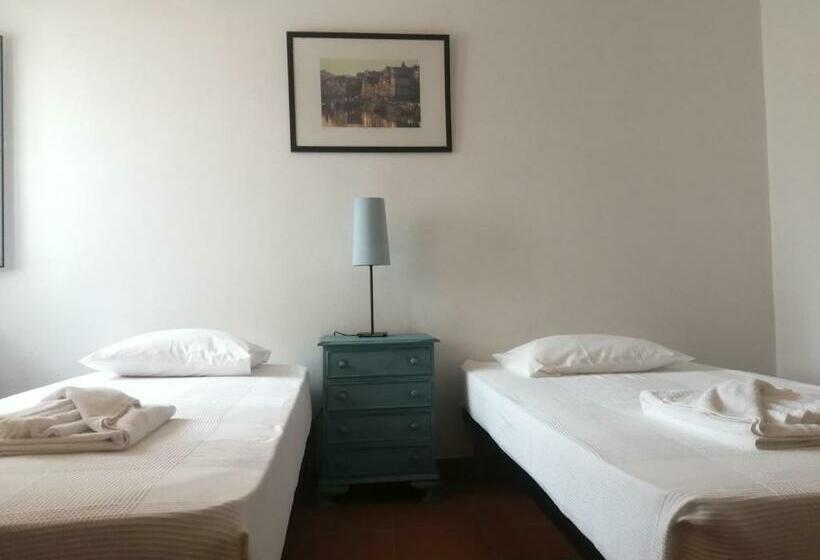 پانسیون Casa Da Osga