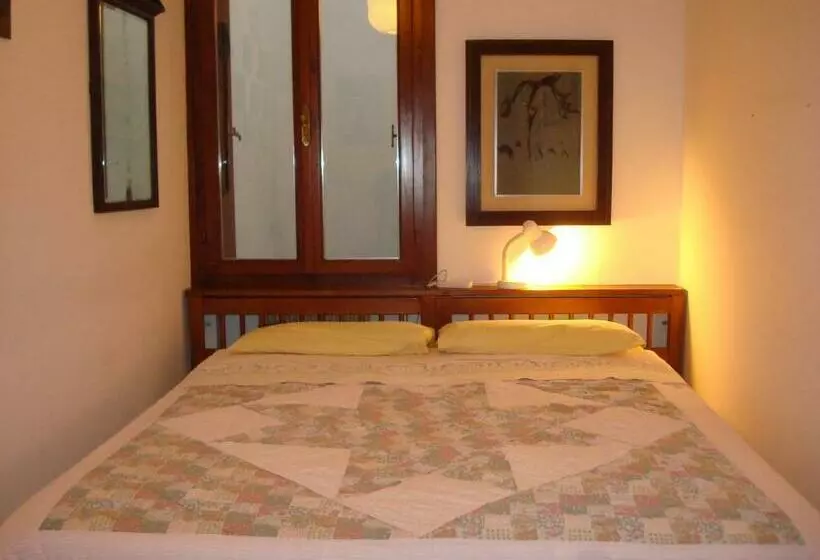 Majatalo Cristina House