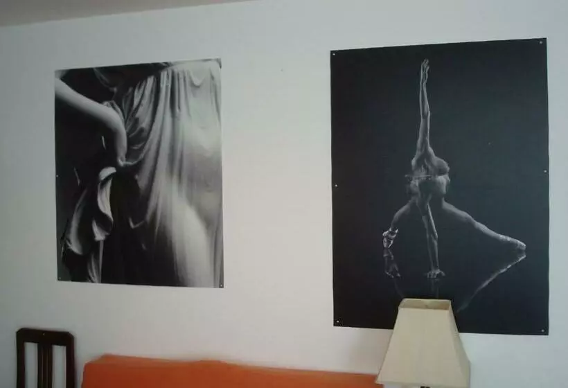 Majatalo Cristina House