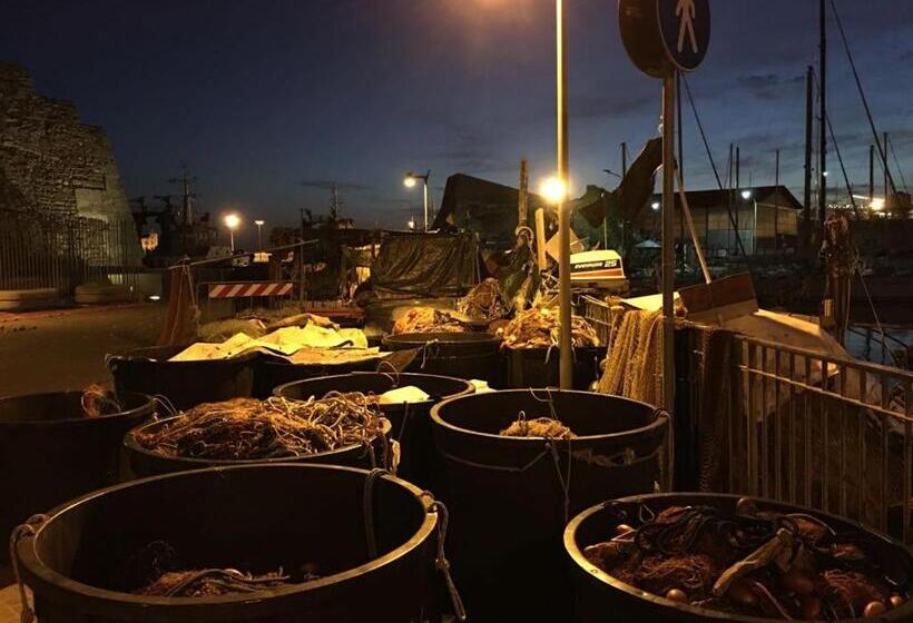 펜션 Quattro Stelle Al Porto Guest House