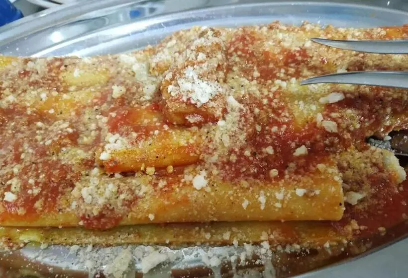 ペンション Rifugio Garulla