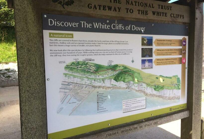 Strathmore Bed & Breakfast