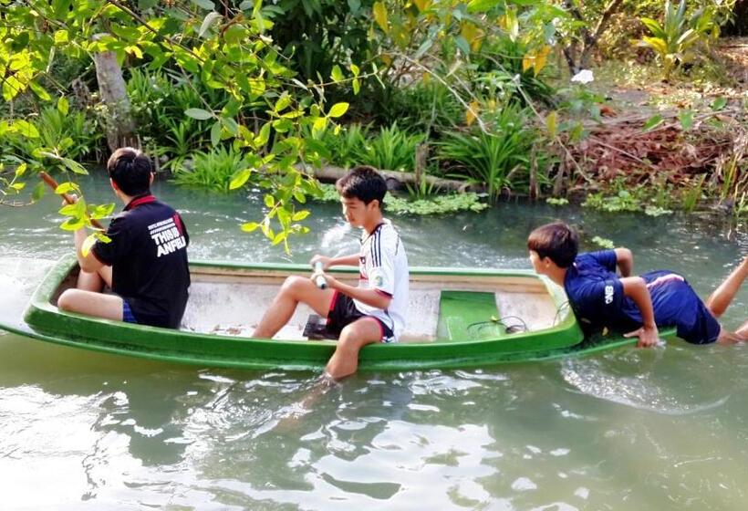 Baansuan Lychee Maeklong Resort Ampawa