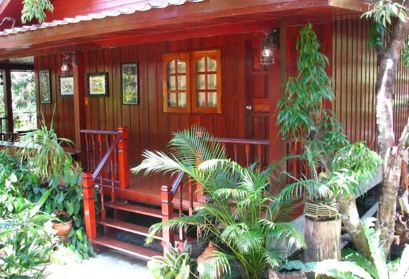 Baansuan Lychee Maeklong Resort Ampawa