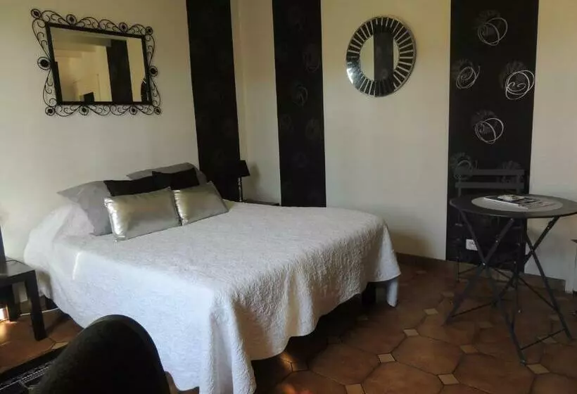 Aamiaismajoitus (B&B) Fleur De Soleil