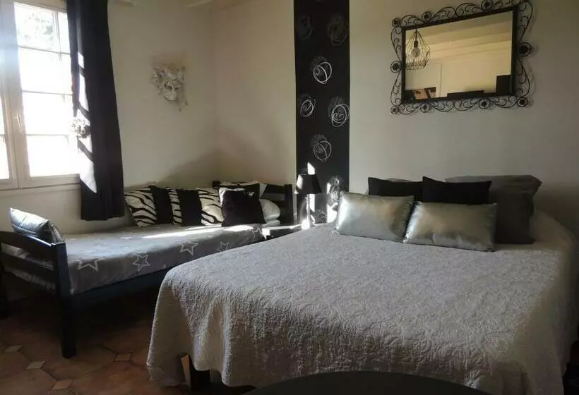 Aamiaismajoitus (B&B) Fleur De Soleil