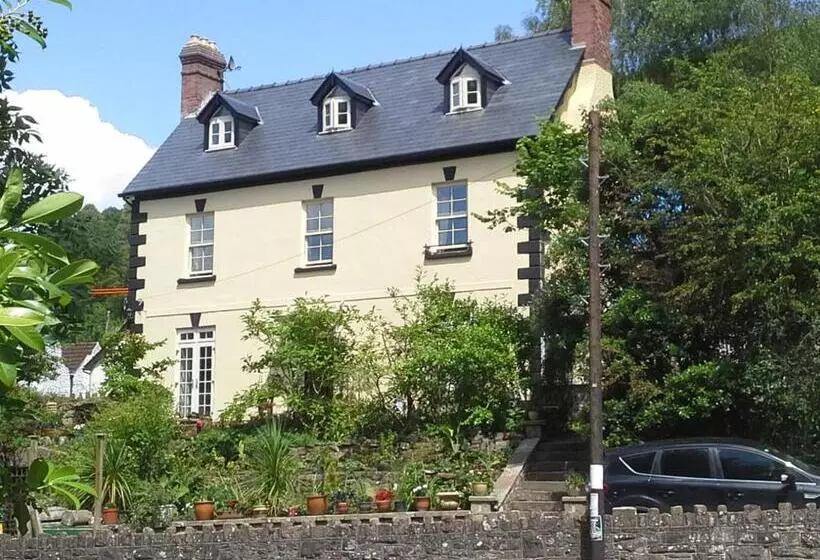 Aamiaismajoitus (B&B) Inglewood House