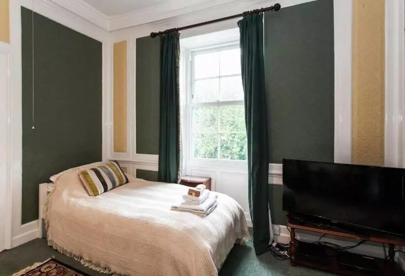 Aamiaismajoitus (B&B) Inglewood House