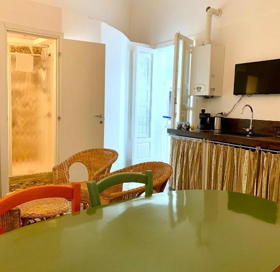 تختخواب و صبحانه L Officina