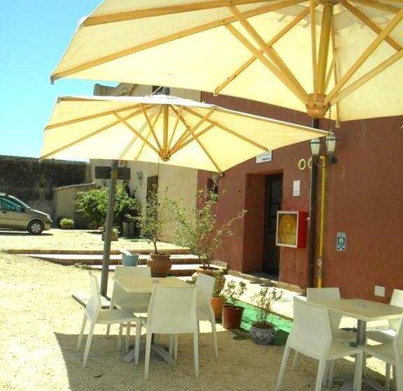 בית מלון כפרי B&b Baglio Maragani