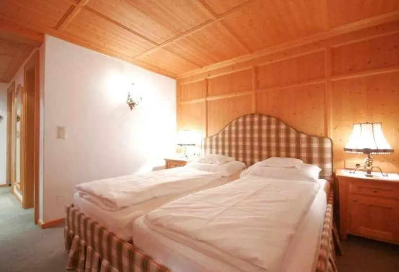 ホテル Pension Alpenrose