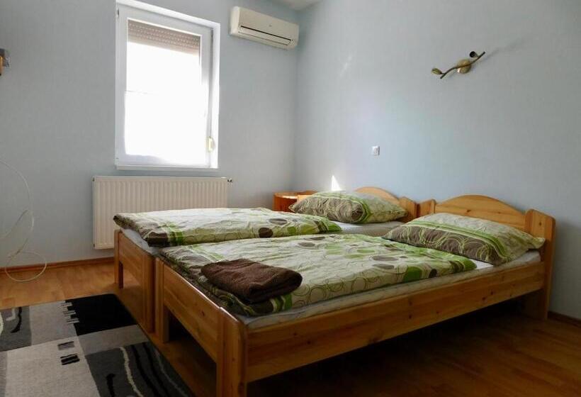 펜션 Csetáj Vendégház