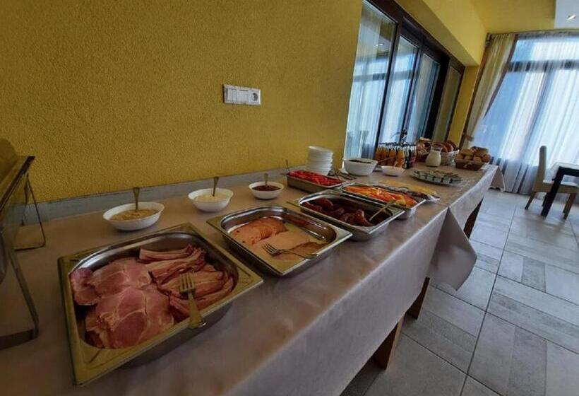 펜션 Csetáj Vendégház