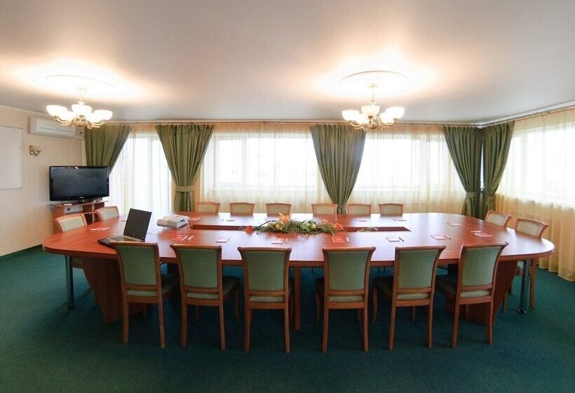 בית מלון כפרי Amaks Congress Belgorod