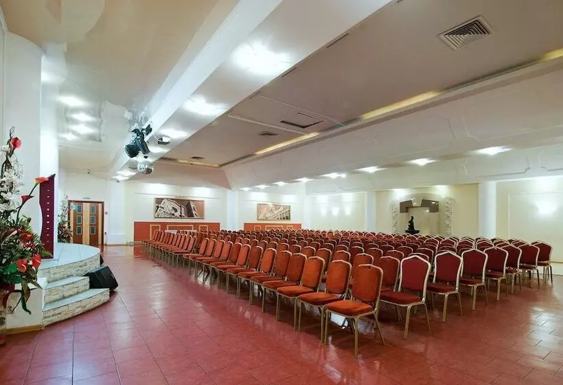 호텔 Amaks Congress Belgorod