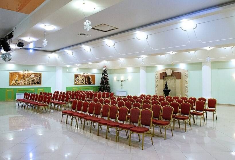 בית מלון כפרי Amaks Congress Belgorod